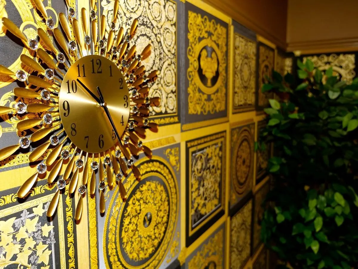 Sexy Luxurious Versace Apartment Near Sheffield Rotherham