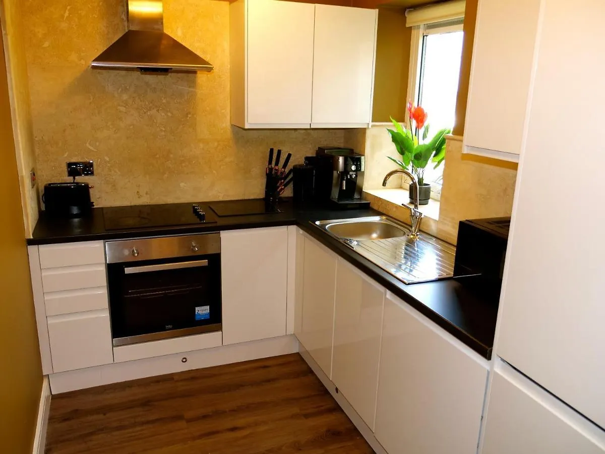 Sexy Luxurious Versace Apartment Near Sheffield Rotherham
